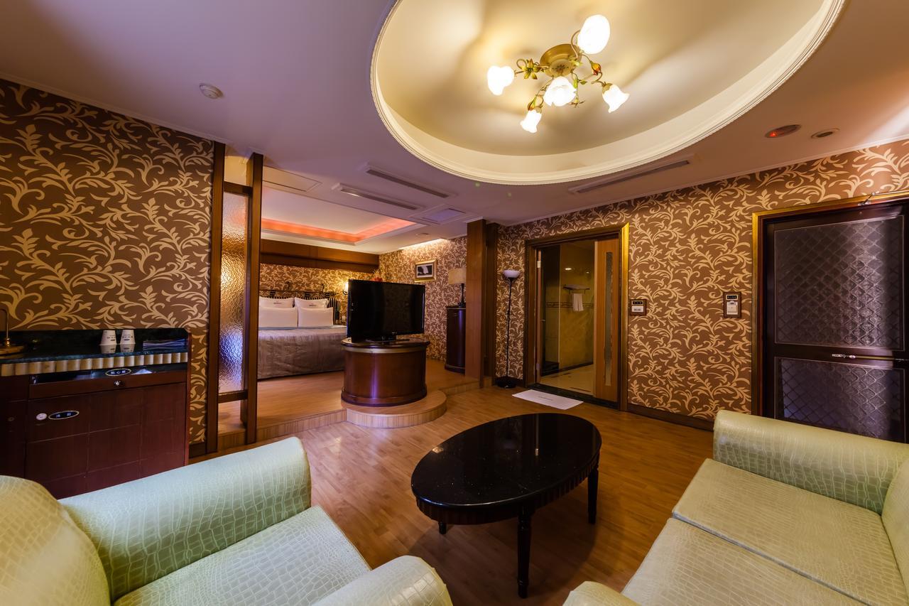 Lestar Motel Taoyuan Extérieur photo